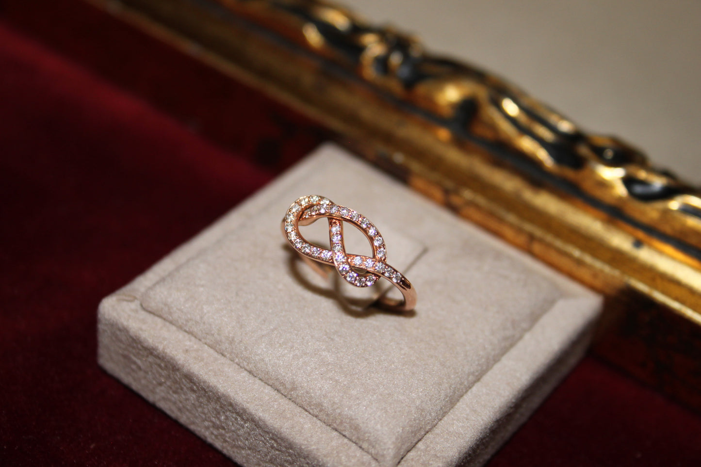 Anello Nodo Savoia Pavé Diamanti